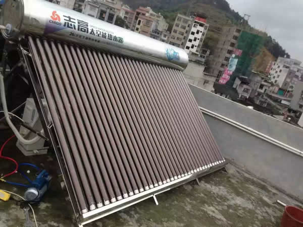 志高空气能湖南娄底志高家用太空能热水工程案例