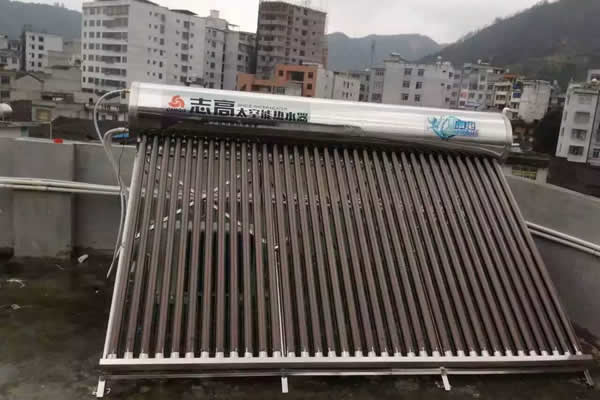 志高空气能湖南娄底志高家用太空能热水工程案例